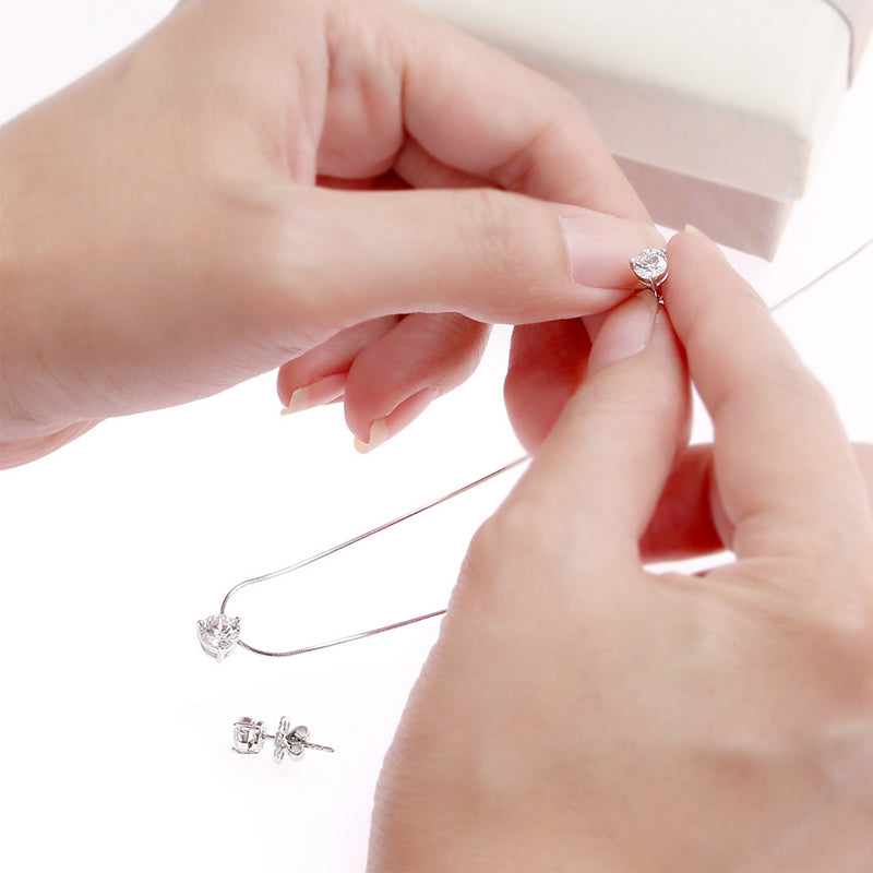 LENYA ต่างหู SWAROVSKI ZIRCONIA ทรงกลม ตัวเรือนเงินแท้ชุบทองคำขาวแท้