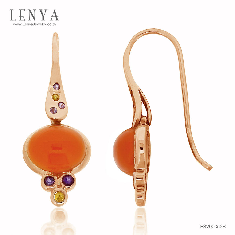 LENYA ต่างหูประดับคาเนเลี่ยน(Carnelian) เป็นหินแห่งคำอวยพรให้พบเจอแต่ความสุข ความเจริญก้าวในชีวิต เสริมบารมี  และเม็ดเล็ก อะเมทิสต์ แซฟไฟซ์สีส้ม และซิทริน ตัวเรือนเงินแท้ชุบทอง