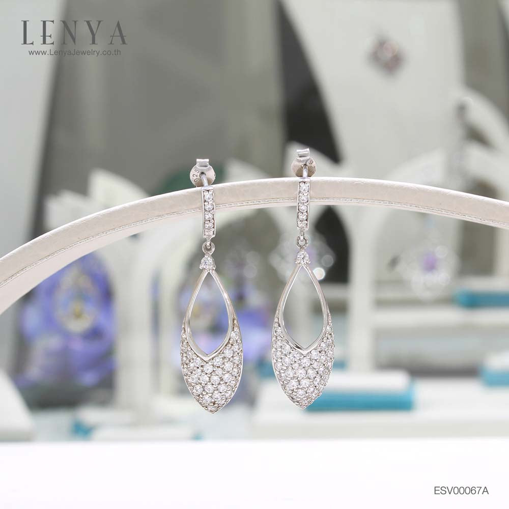 LENYA ต่างหู CZ จาก SWAROVSKI ทรงน่ารักเรียบง่ายแต่หรูหรา ขนาด 2 มิล ตัวเรือนเงินแท้925 ชุบทองคำขาว