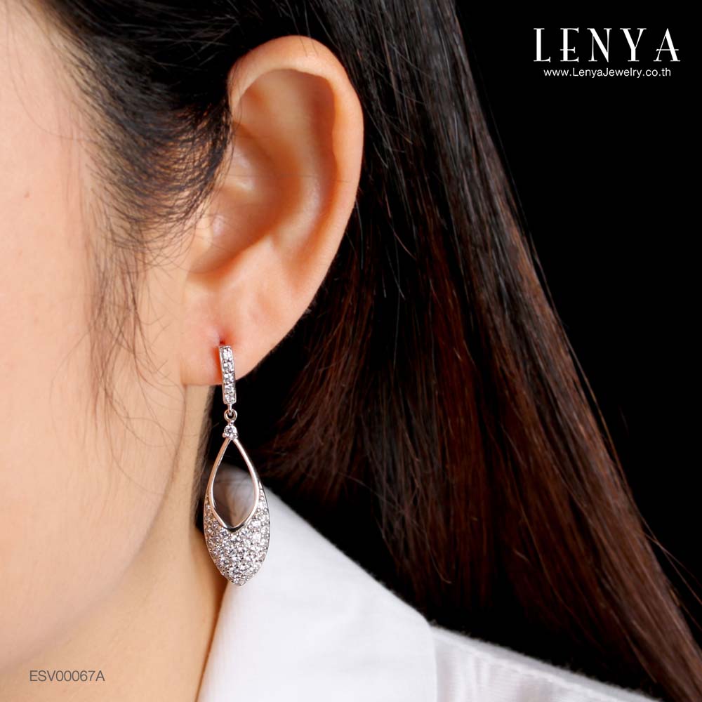 LENYA ต่างหู CZ จาก SWAROVSKI ทรงน่ารักเรียบง่ายแต่หรูหรา ขนาด 2 มิล ตัวเรือนเงินแท้925 ชุบทองคำขาว