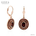 LENYA ต่างหูพลอยโกเมน(Garnet) ดีไซน์หรูด้วยพลอยเม็ดรองล้อมพลอยเม็ดหลัก ดูโดดเด่นมีสไตล์ บนตัวเรือนเงินแท้ชุบสีพิงค์โกลด์แท้