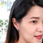 LENYA ต่างหูดอกไม้ ประดับบูลโทแพซและซาโวไรท์สีเขียวสด ตัวเรือนเงินแท้ ชุบทองคำขาว สวยงามกลมกลืนกับธรรมชาติ