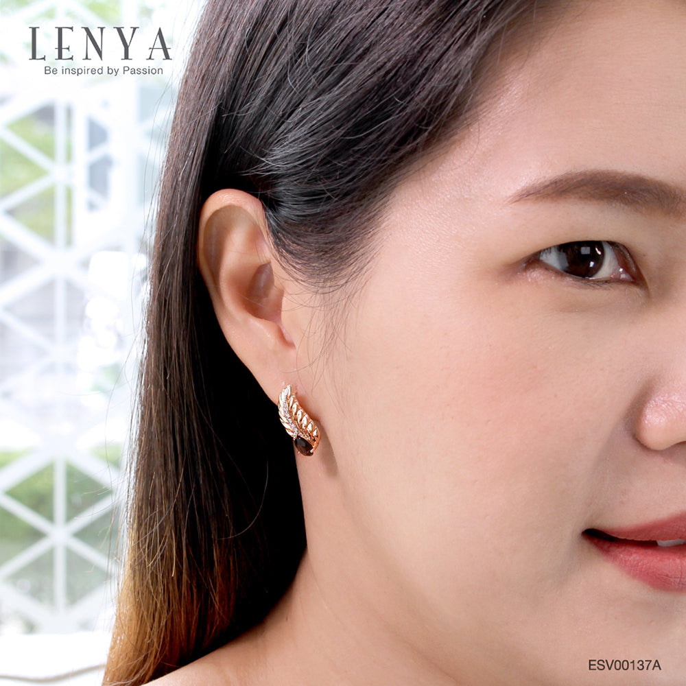 LENYA ต่างหูเงินแท้ 925 ดีไซน์ใบใม้สวยงาม ชุบทองพิ้งโกลด์ ประดับด้วยพลอย สโมคกี้ควอตซ์(Smoky Quartz) และ คิวบิกเซอร์โคเนีย (Cubic Zirconia) สีขาว