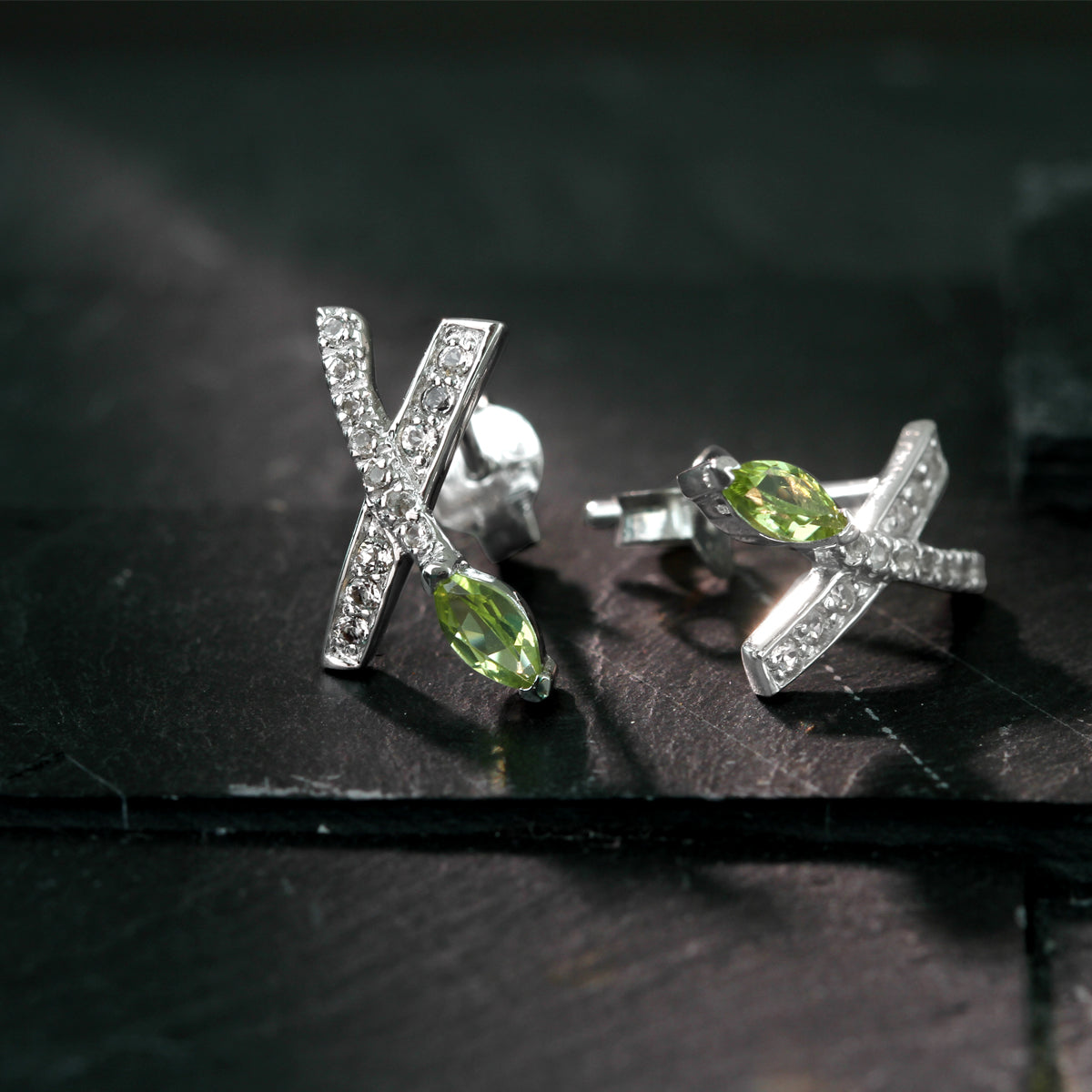 LENYA ต่างหูตัวเรือนเงินแท้ 925 ชุบโรเดียม ประดับด้วย เพอริดอท  (Peridot)  ไวโทแพซ (White Topaz) ดีไซน์เล็กๆน่ารัก