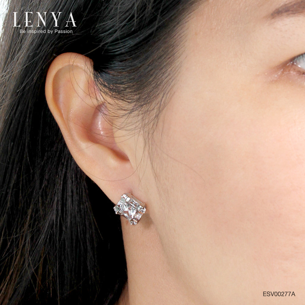 LENYA ต่างหูตัวเรือนเงินแท้ 925 ชุบทองขาว ประดับด้วย คิวบิกเซอร์โคเนีย (Cubic Zirconia) สีขาวสีเหลียมและกลม ดีไซน์เรียบหรู สวยงาม