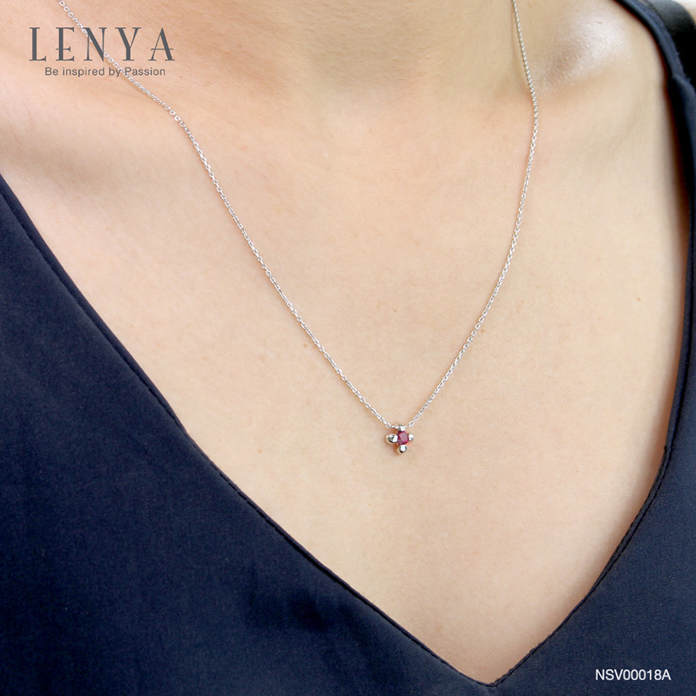 LENYA สร้อยคอเงินแท้ 925 ชุบทองคำขาว ประดับตรงกึ่งกลางด้วย โรโดไลท์ (Rhodolite) ให้ความรู้สึกหรูหรา เป็นเอกลักษณ์