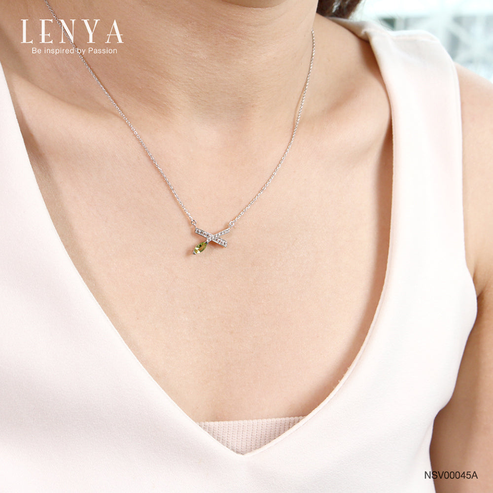 LENYA สร้อยคอตัวเรือนเงินแท้ 925 ชุบโรเดียม ประดับด้วย เพอริดอท  (Peridot)  ไวโทแพซ (White Topaz) ดีไซน์เล็กๆน่ารัก