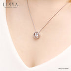 LENYA จี้ CZ DiamondLike เสริมลุคใส่สบายทุกวัน ขนาด 6.5 มิล ตัวเรือนทองเหลือง ชุบทองคำขาว