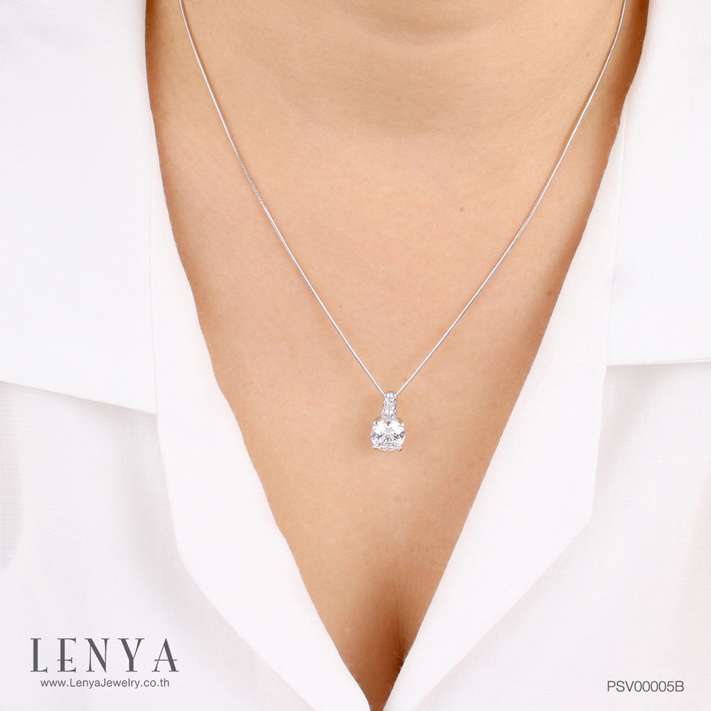 LENYA จี้ CZ จาก Swarovski เสริมลุคเรียบหรูโดดเด่น ขนาด 8 มิล ตัวเรือนเงินแท้925 ชุบทองคำขาว