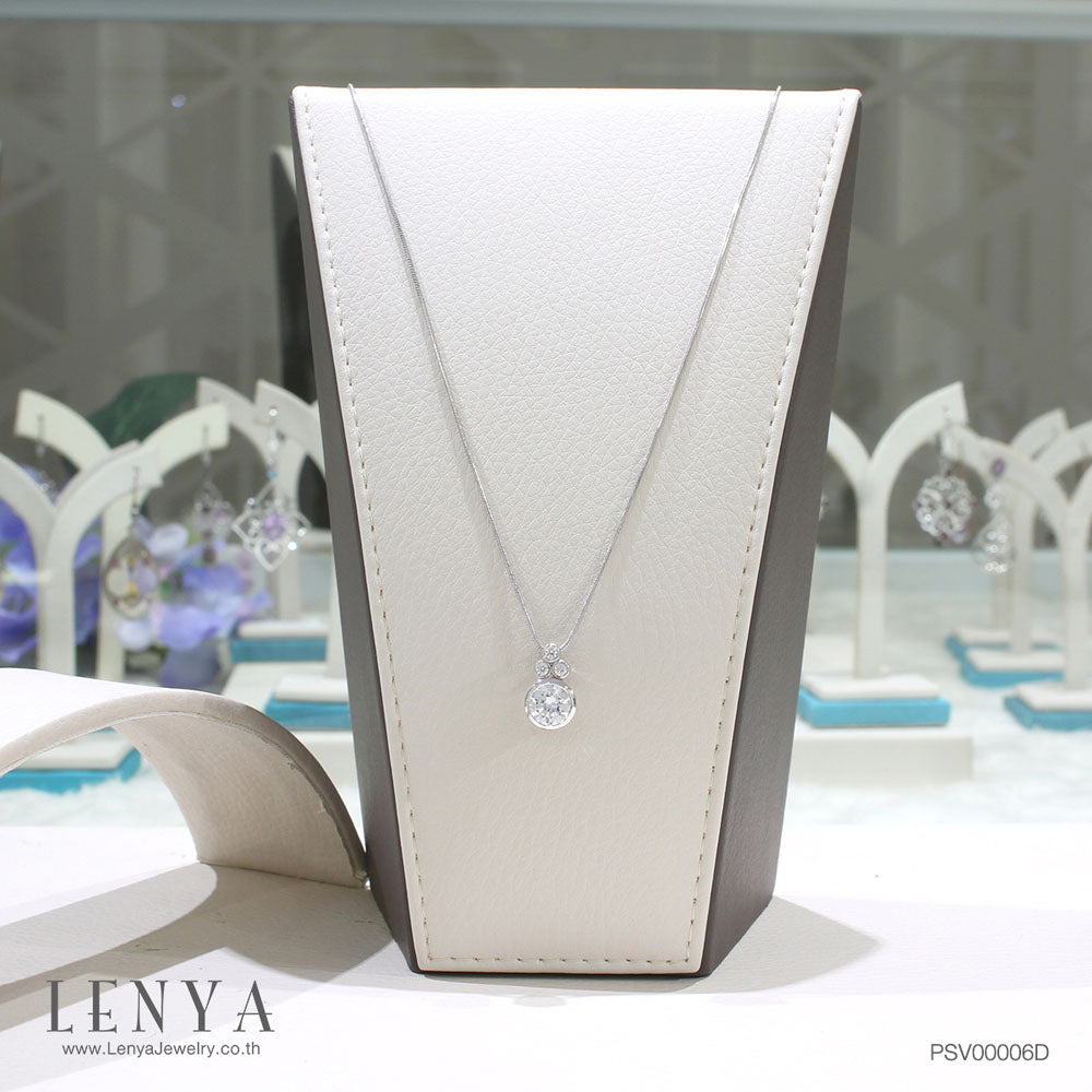 LENYA จี้ CZ จาก Swarovski เสริมลุคเรียบหรู ขนาด 6.50 มิล ตัวเรือนเงินแท้925 ชุบทองคำขาว