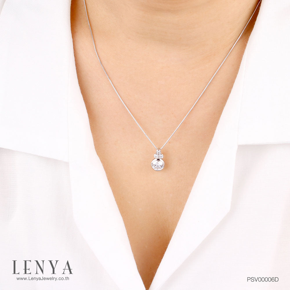 LENYA จี้ CZ จาก Swarovski เสริมลุคเรียบหรู ขนาด 6.50 มิล ตัวเรือนเงินแท้925 ชุบทองคำขาว