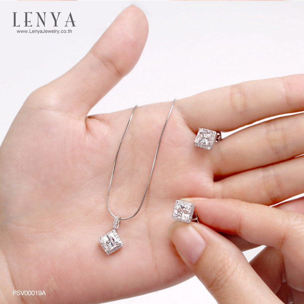 LENYA จี้ CZ DiamondLike ดีไซน์ทรงสี่เหลี่ยมเสริมลุคสุดหรู ขนาด 7  มิล ตัวเรือนเงินแท้925ชุบทองคำขาว