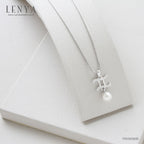 LENYA จี้Zodiacไข่มุก ประจำราศีเมถุน ตัวแทนของความอ่อนหวานนำพาความรัก ตัวเรือนเงินแท้925 ชุบทองคำขาว