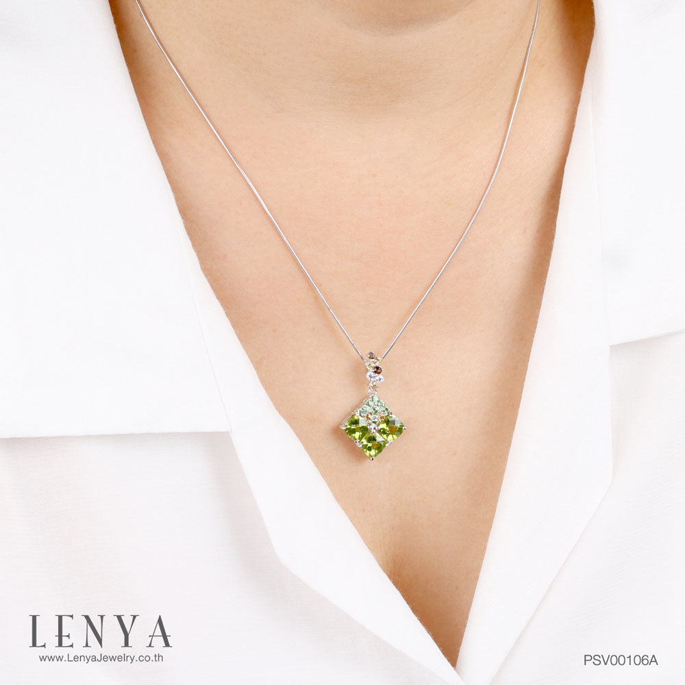 LENYA จี้พลอยเพอริดอท เสริมโชคลาภ ความรัก ชีวิตมั่นคง ขนาด 6 มิล ตัวเรือนเงินแท้ 925 ชุบทองคำขาว