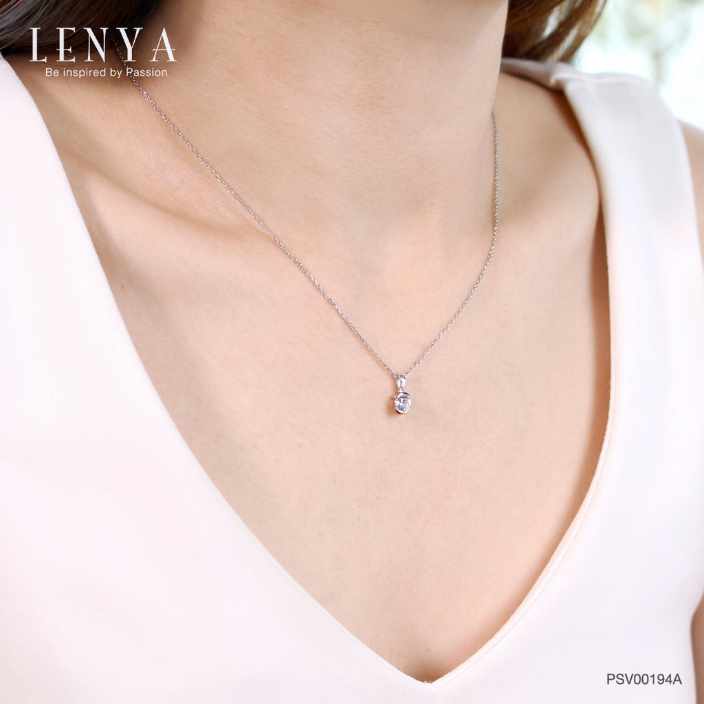 LENYA จี้ LENYA ETERNAL ประดับ SWAROVSKI ZIRCONIA ตัวเรือนเงินแท้ชุบทองคำขาว
