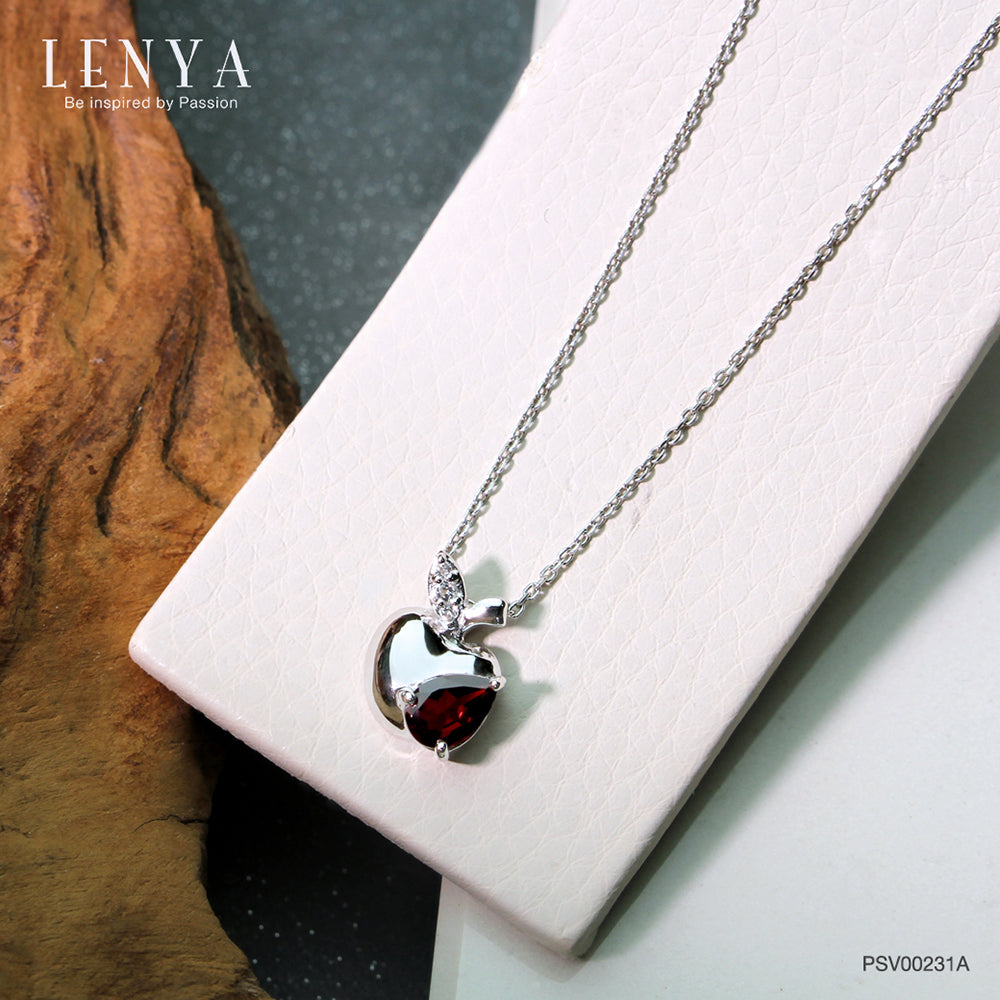 LENYA จี้เงินแท้ ประดับพลอยโกเมน (Garnet) และ ไวท์โทแพซ  (White Topaz) เสริมบุคลิกความมั่นใจ เสริมความร่ำรวย