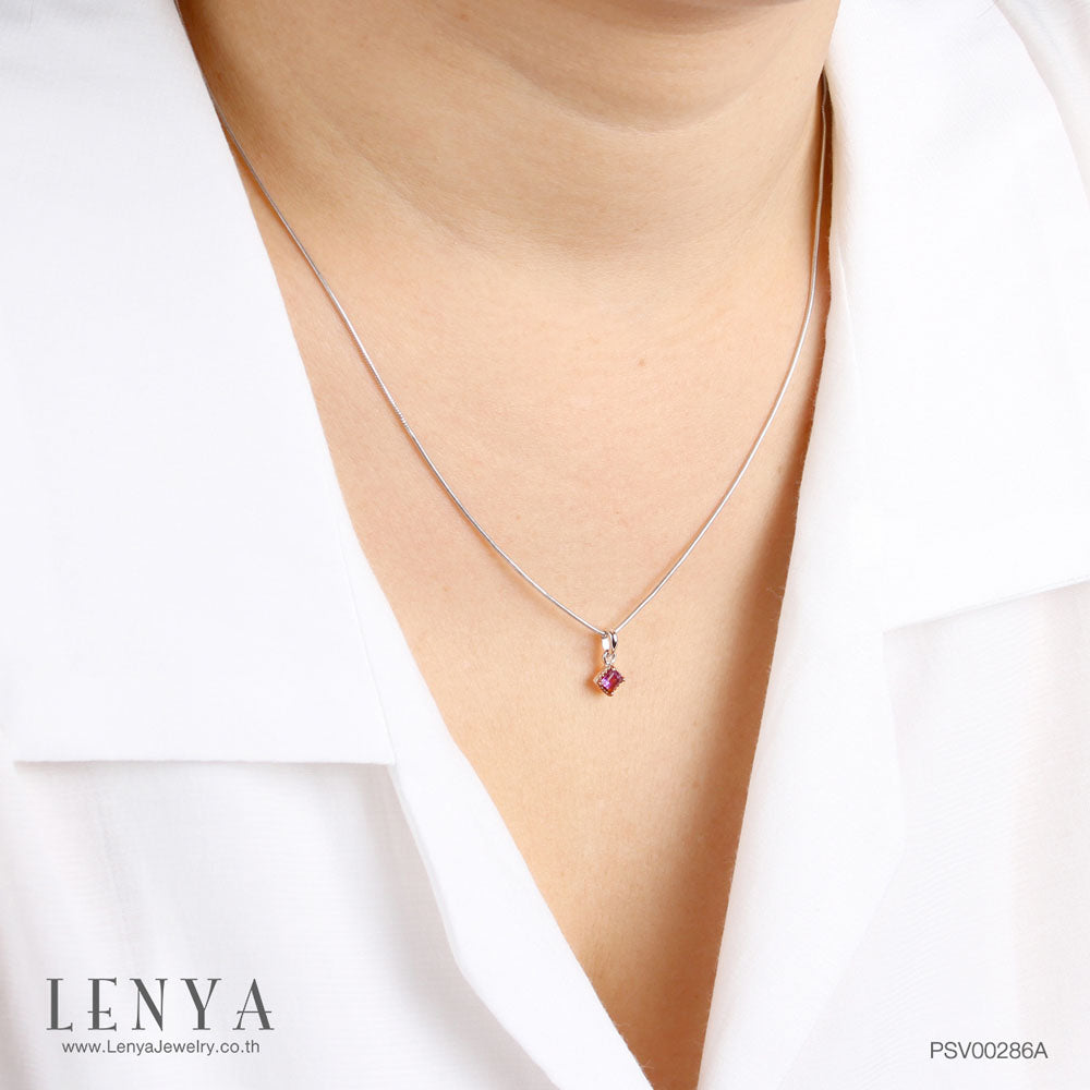 LENYA จี้อเมทีสต์ (Amethyst) ตัวเรือนเงินแท้ชุบโรเดียมและพิ้งโกล์ด ดีไซน์เรียบเก๋ทันสมัย