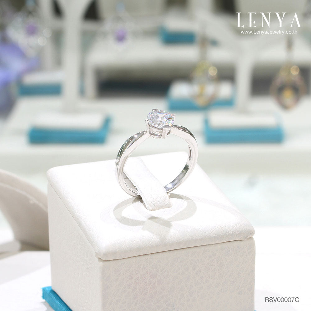 LENYA เครื่องประดับ  LENYA ETERNAL แหวนดีไซน์เรียบหรู ชูเดี่ยวประดับด้วย Swarovski Zirconia ตัวเรือนเงินแท้ชุบทองคำขาว