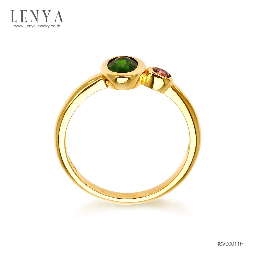 LENYA แหวนดีไซน์น่ารักเรียบหรู ประดับพลอยโครมไดออฟไซด์ (Chrome Diopside) และพลอยโรโดไลท์ (Rhodolite) ตัวเรือนเงินแท้ชุบทองคำ