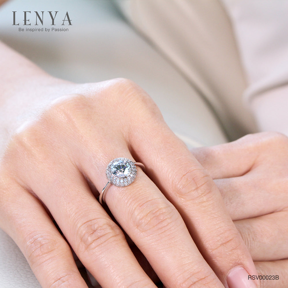 LENYA แหวน CZ จาก Swarovski เสริมลุคเรียบหรู ขนาด 6.50 มิล ตัวเรือนเงินแท้925 ชุบทองคำขาว