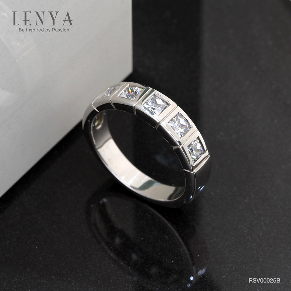 LENYA แหวนประดับ SWAROVSKI ZIRCONIA  ตัวเรือนเงินแท้ชุบทองคำขาว เลือกสวมใส่ติดนิ้วได้ในทุกวัน