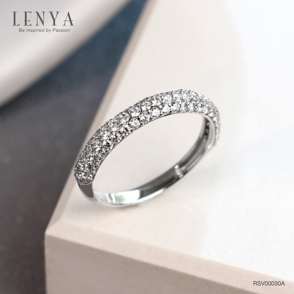 LENYA แหวนเพชร DiamondLike ระยิบระยับด้วยงานฝังที่ละเอียด ประดับไปด้วยเพชรจำนวน 67 เม็ด เต็มหน้านิ้ว ตัวเรือนเงินแท้ชุบทองคำขาว