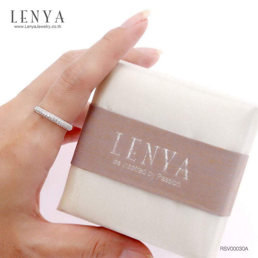 LENYA แหวนเพชร DiamondLike ระยิบระยับด้วยงานฝังที่ละเอียด ประดับไปด้วยเพชรจำนวน 67 เม็ด เต็มหน้านิ้ว ตัวเรือนเงินแท้ชุบทองคำขาว