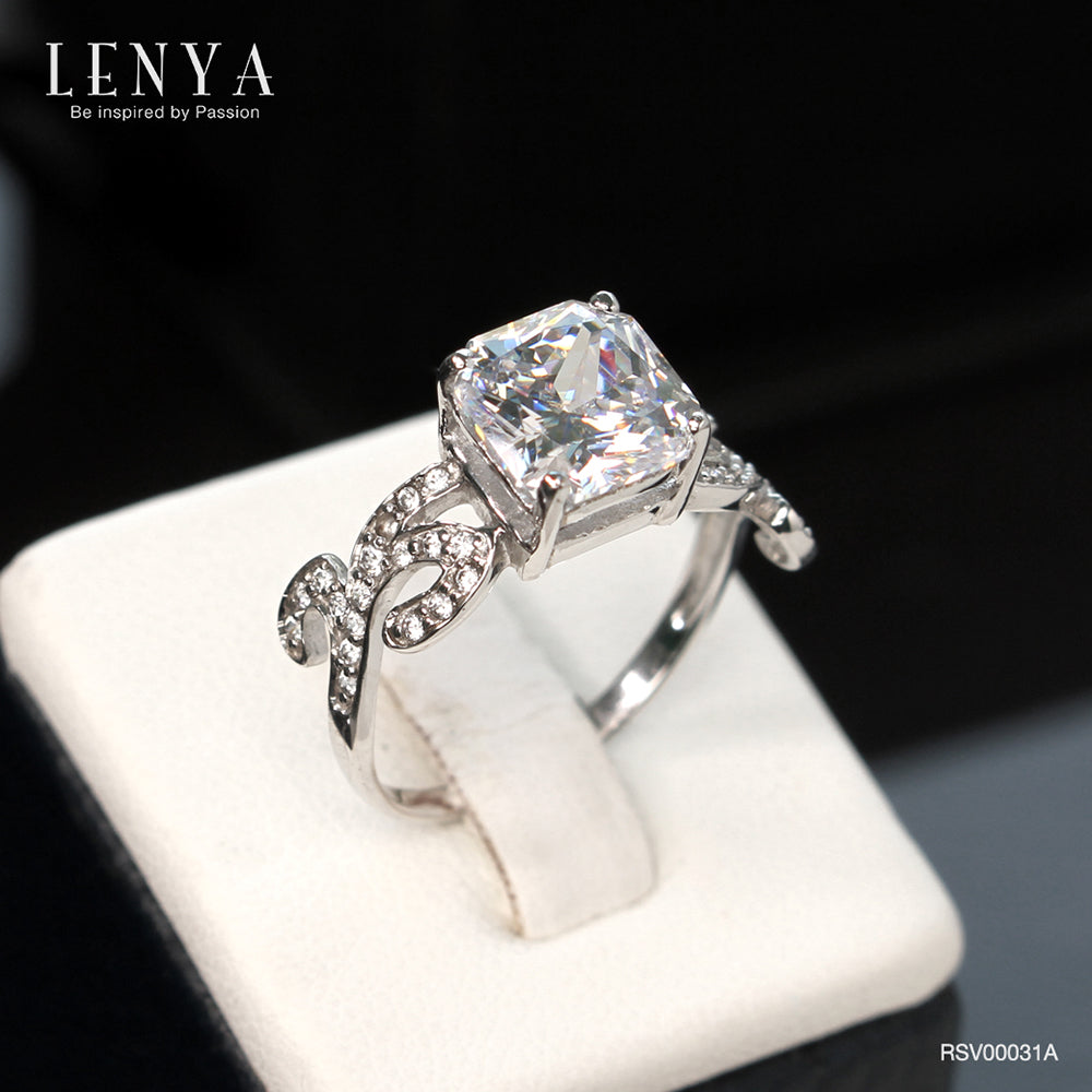 LENYA แหวนเพชร DiamondLike รูปทรงชูเพชรสี่เหลี่ยมดูเก๋ไก๋ ไม่เหมือนใคร บนตัวเรือนเงินแท้ชุบทองคำขาว
