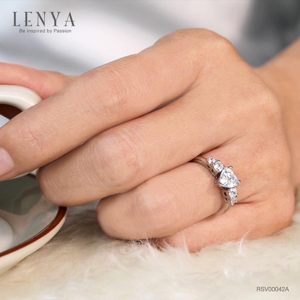 LENYA แหวนเพชร DiamondLike รูปหัวใจเลอค่าแสนหวาน เหมาะกับสาวสวยที่มีหัวใจอบอวลไปด้วยความรัก