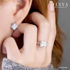 LENYA แหวนเพชร DiamondLike เพชรสี่เหลี่ยมบนดีไซน์สุดคลาสสิค บนตัวเรือนเงินแท้ชุบทองคำขาว โดนใจในทุกสถานการณ์