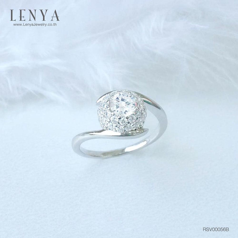 LENYA แหวน  ETERNAL ประดับ SWAROVSKI ZIRCONIA ตัวเรือนเงินแท้ชุบทองคำขาว ดีไซน์หวาน เสริมลุ๊คให้สวยสง่าได้ในทุกวัน