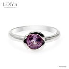 LENYA แหวนเงินแท้ ดีไซน์กลีบดอกไม้ ประดับพลอยอเมทิสต์