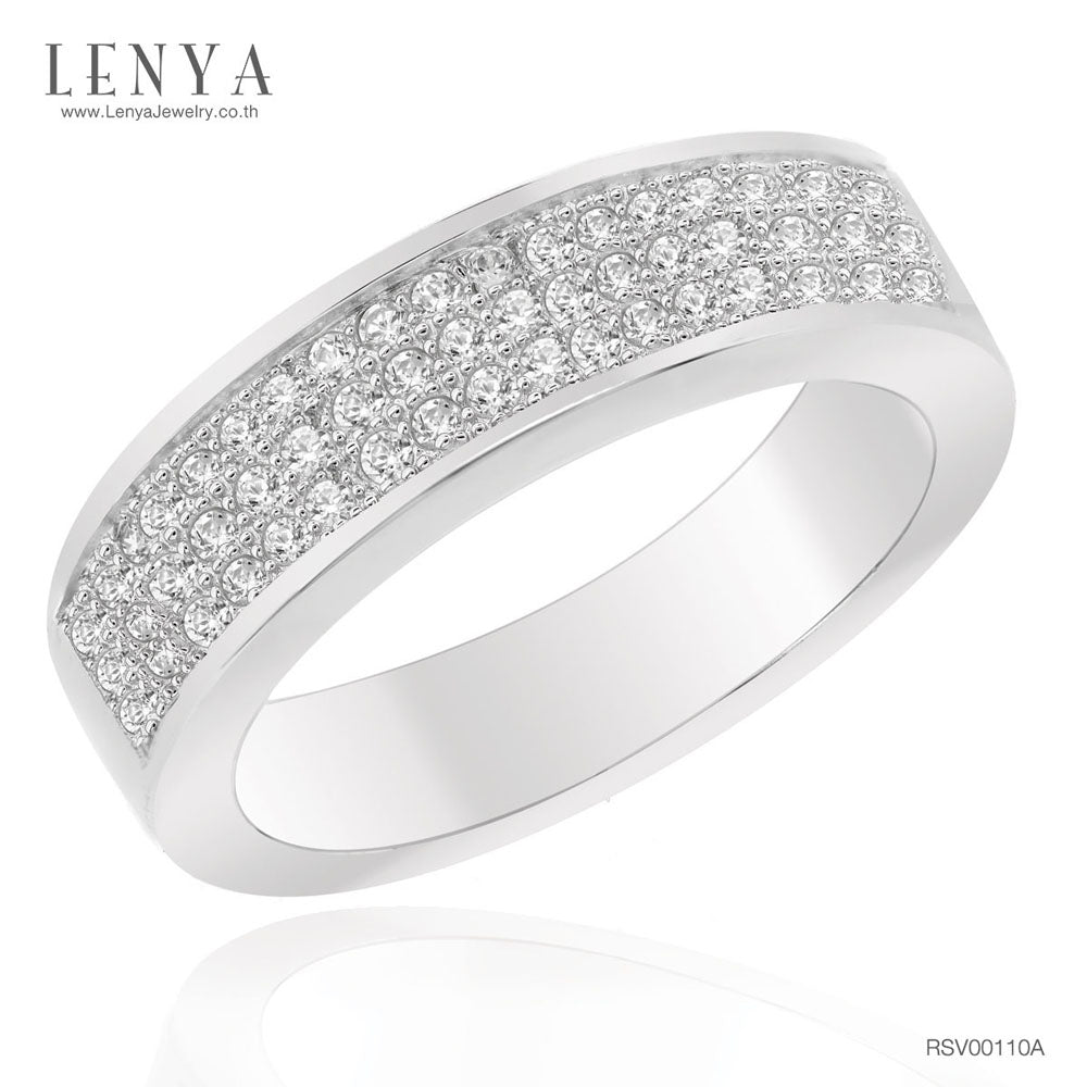 LENYA แหวนเพชร DiamondLike เรียบแต่หรูด้วยการฝังเพชร DiamondLike รอบตัวเรือน บนตัวเรือนเงินแท้ชุบทองคำขาว
