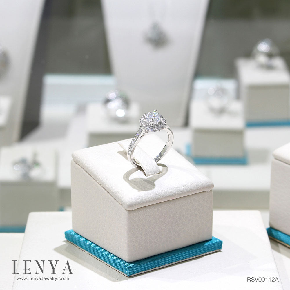 LENYA แหวน CZ Diamondlike เสริมบุคลิกและความมั่นใจ ขนาด 6 มิล ตัวเรือนเงินแท้925 ชุบทองคำขาว