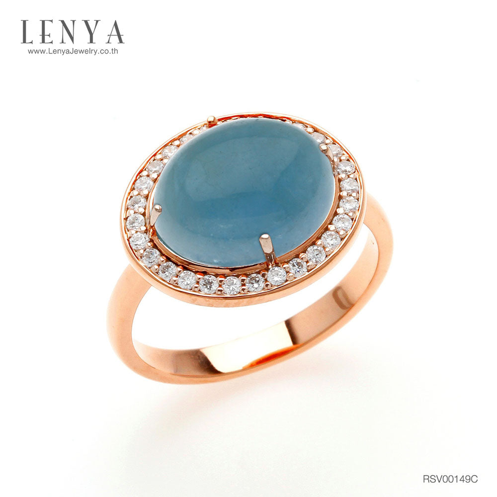 LENYA แหวนอะความารีน(Aquamarine)ช่วยปกป้องคุ้มครองในเรื่องการเดินทาง เพิ่มเสน่ห์เรื่องการพูดคุยเจรจาต่อรอง ให้บรรลุเป้าหมายและประสบผลสำเร็จ ล้อมด้วยเพชร DiamondLike ตัวเรือนเงินแท้ชุบสีพิงค์โกลด์(Pink Gold)