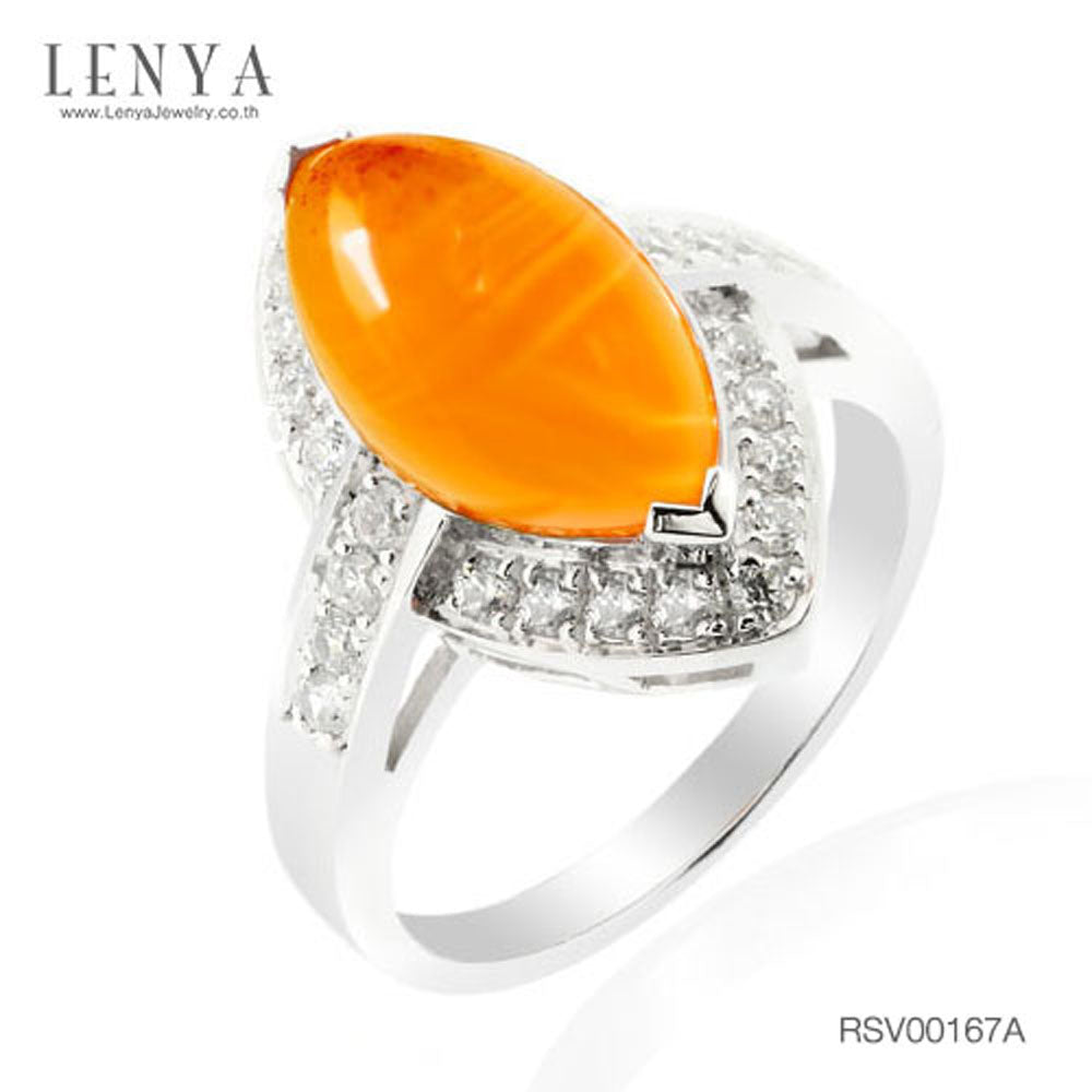 LENYA แหวนเงินแท้ 925 ดีไซน์สุดเก๋ ประดับหินสีส้มคาร์เนเลียน (Carnelian )เป็นหินแห่งคำอวยพรให้พบเจอแต่ความสุข ความเจริญก้าวในชีวิต เสริมบารมีและเปล่งประกายระยิบระยับด้วยคิวบิกเซอร์โคเนีย ตัวเรือนชุบทองคำขาว
