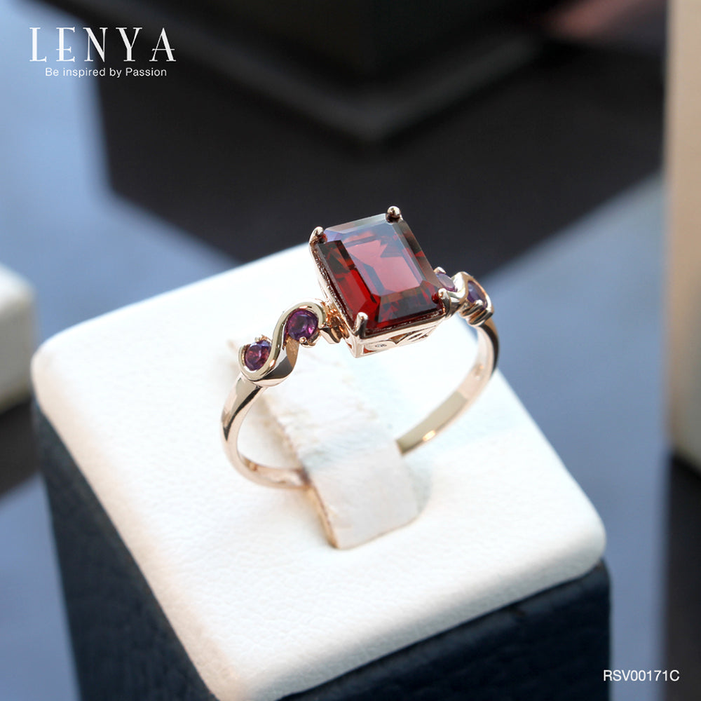 LENYA แหวนพลอย โกเมน(Garnet)  และ อเมทีสต์ (Amethyst)  ตัวเรือนเงินแท้ 925 ชุบทองพิ้งค์โกลด์