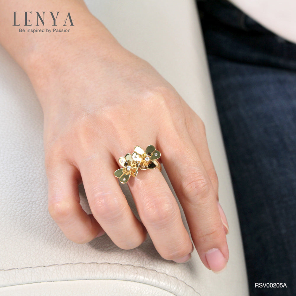 LENYA แหวนพลอยแท้หลากสีสันด้วยดีไซน์สุดหวาน ดอกไม้คู่บานสะพรั่งสำหรับต้อนรับหน้าร้อนนี้ บนตัวเรือนเงินแท้ชุบทองคำแท้