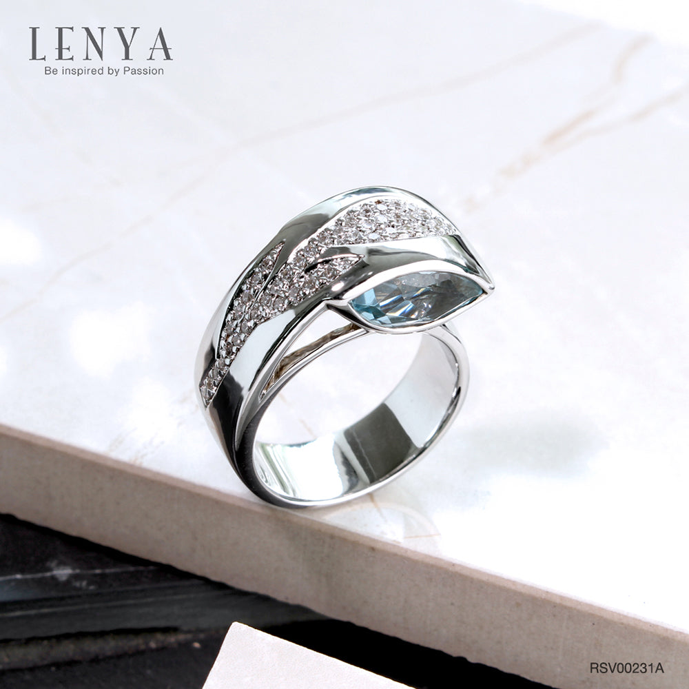 LENYA แหวน บลูโทแพซ(Blue Topaz) เพิ่มระยิบระยับด้วย คิวบิกเซอร์โคเนีย (Cubic Zirconia) สีขาวเม็ดเล๊กๆ ตัวเรือนเงินแท้ 925 ชุบทองคำขาว
