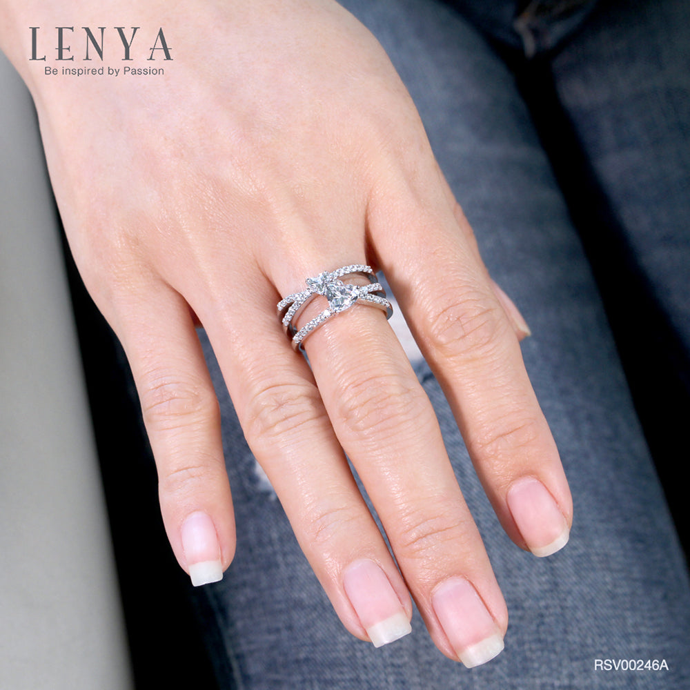 LENYA แหวน DiamondLike ทรงหัวใจ ขนาด 6 มิล และ 4 มิล ตัวเรือนเงินแท้ 925 ชุบทองคำขาว ดีไซน์ดั่งสองหัวใจที่สวมกอดกัน ใครที่หัวใจฉ่ำรัก ต้องใส่ค่ะ