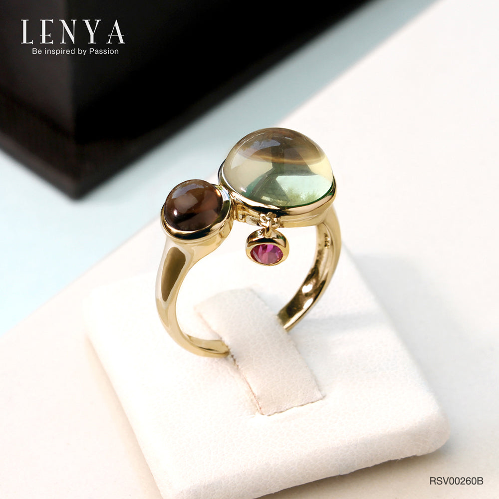 LENYA แหวนเลมอนควอตซ์ เจียระไนหลังเบี้ย ประดับสโมคกี้ควอตซ์และทับทิม ตัวเรือนเงินแท้ ชุบทอง 18k