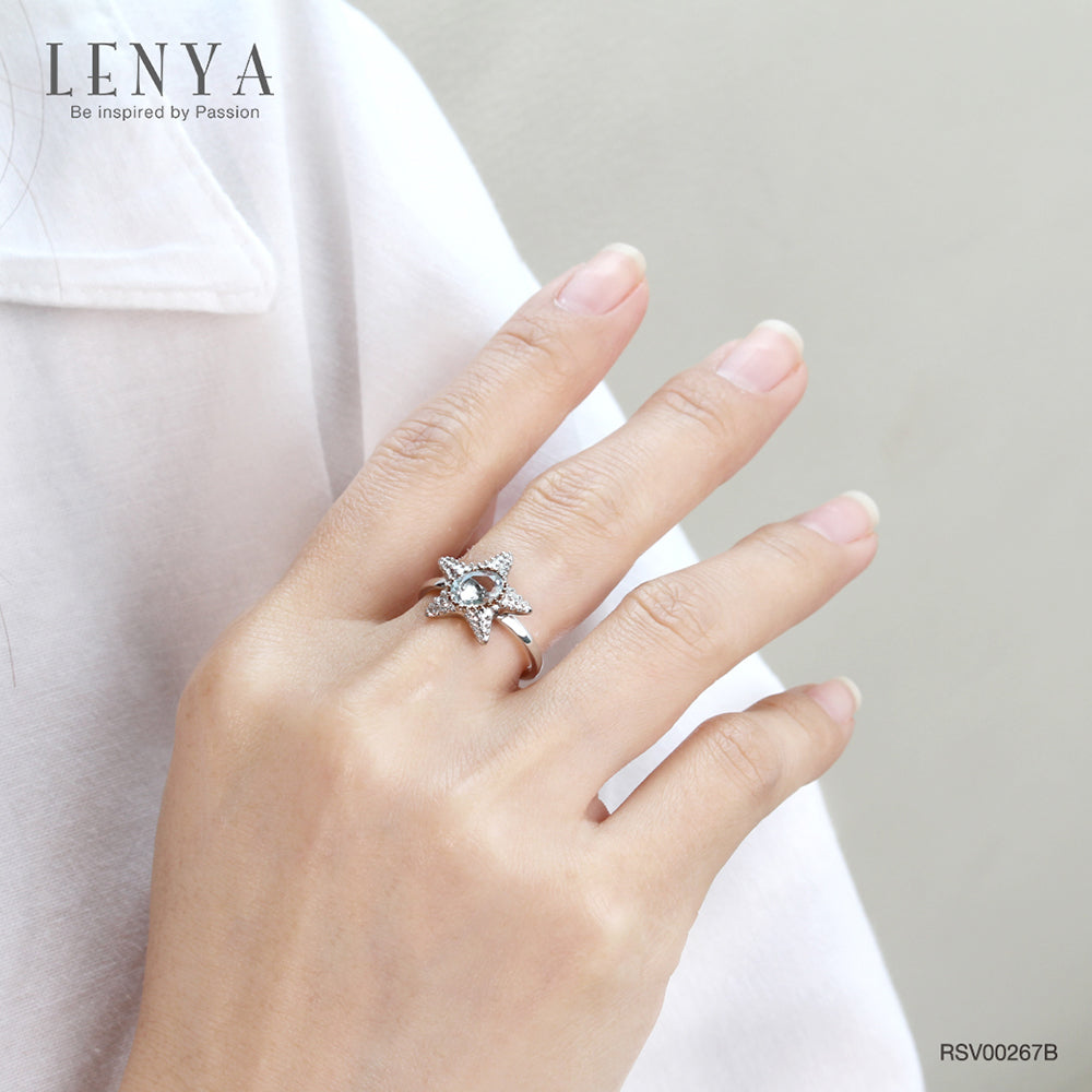 LENYA แหวนดีไซน์ปลาดาวน่ารัก ประดับด้วยพลอย บลูโทแพซ(Blue Topaz)  ตัวเรือนเงินแท้ 925 ชุบด้วยทองคำขาว และ พิ้งค์โกลด์ที่ขอบพลอยสวยงาม ไม่เหมือนใคร