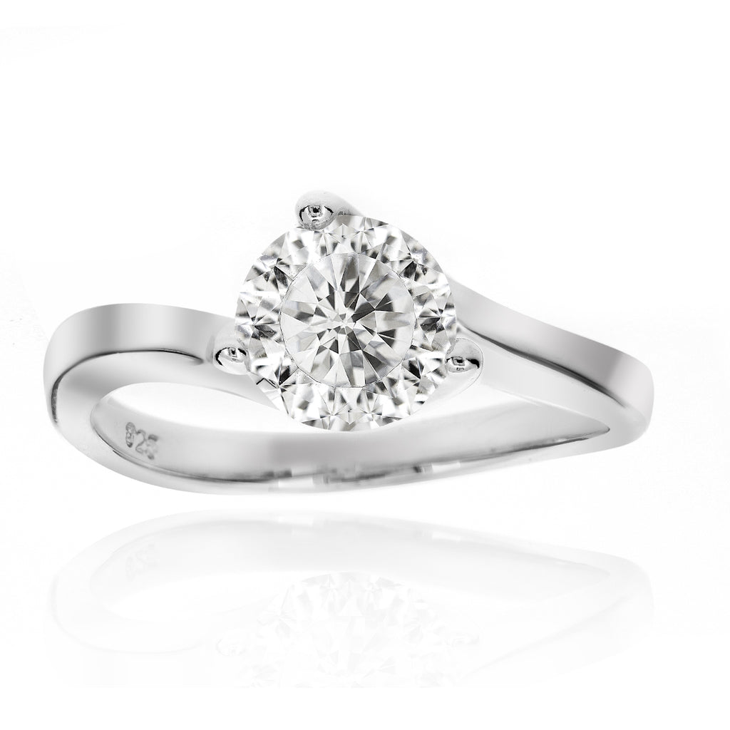 LENYA แหวนเพชร DiamondLike เรียบหรูคลาสสิค ประดับด้วยเพชรชนาด 1 กะรัต บนตัวเรือนเงินแท้ชุบทองคำขาว