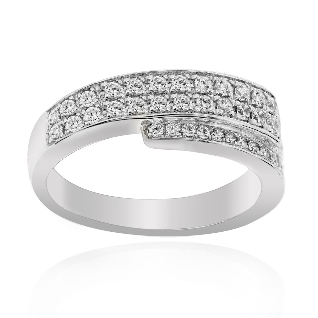 LENYA แหวน LENYA ETERNAL ประดับด้วย SWAROVSKI ZIRCONIA ดีไซน์เพชรแบบแถวคาบเกี่ยวกันดูสวยแบบคลาสสิคสุดๆ ตัวเรือนเงินแท้ชุบทองคำขาว