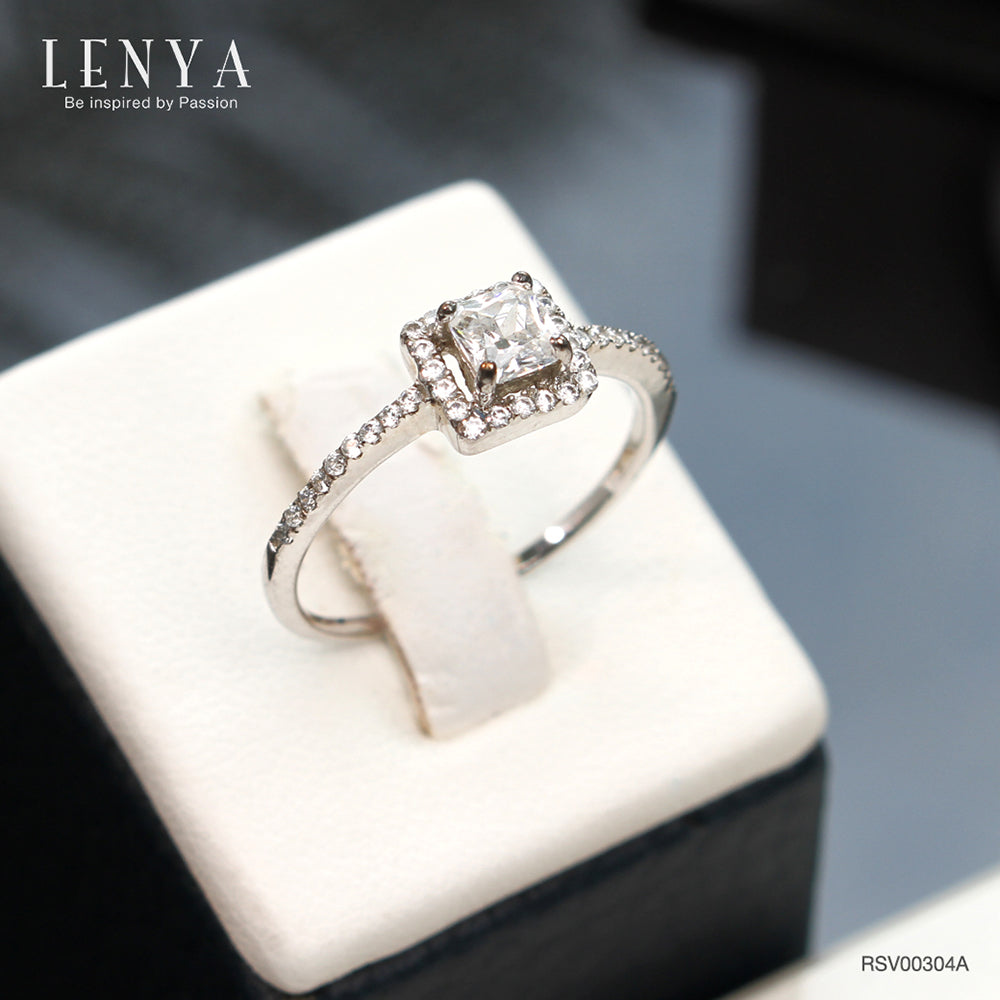 LENYA แหวน CZ Diamondlike เสริมบุคลิกและความมั่นใจ ขนาด 4 มิล ตัวเรือนเงินแท้925 ชุบทองคำขาว