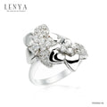 LENYA แหวน คิวบิกเซอร์โคเนีย (Cubic Zirconia) ตัวเรือนเงินแท้ 925 ชุบทองคำขาว ดีไซน์กลีบดอกไม้ เพิ่มความโดดเด่นให้พลอย