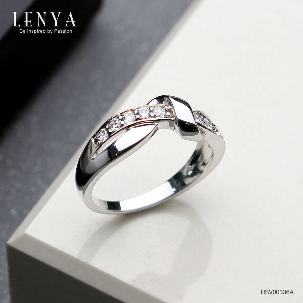 LENYA แหวน CZ Diamondlike เสริมบุคลิกและความมั่นใจ ขนาด 2 มิล ตัวเรือนเงินแท้925 ชุบทองคำขาว