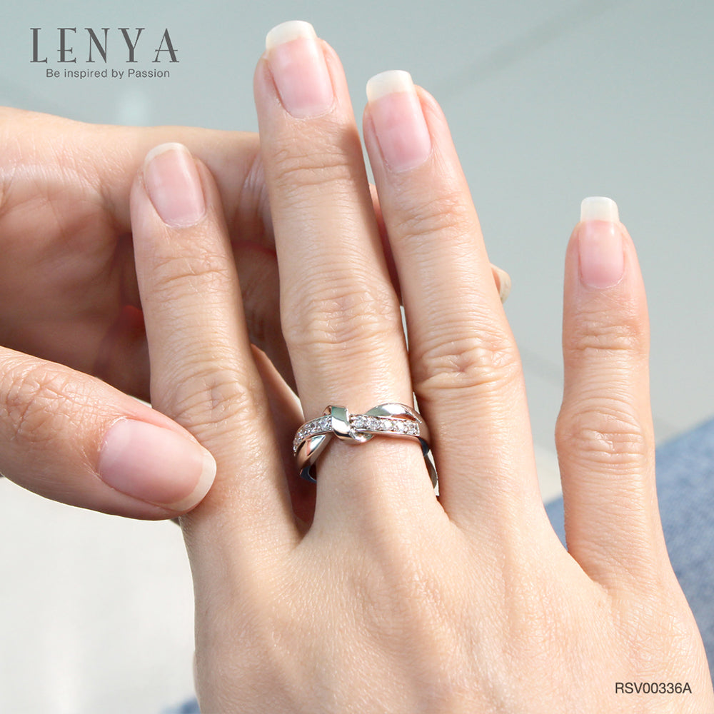 LENYA แหวน CZ Diamondlike เสริมบุคลิกและความมั่นใจ ขนาด 2 มิล ตัวเรือนเงินแท้925 ชุบทองคำขาว