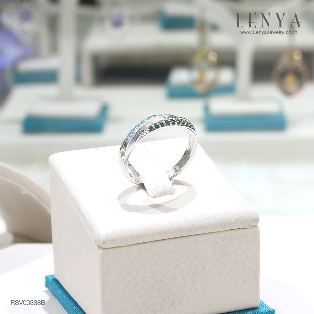 LENYA แหวนประดับ SWAROVSKI ZIRCONIA สีเขียวและสีฟ้า  ตัวเรือนเงินแท้ 925  ชุบทองขาว ใส่แหวน เสริมรสนิยม สวยสง่า ดูดี