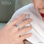 LENYA แหวน CZ Diamondlike เสริมบุคลิกและความมั่นใจ ตัวเรือนเงินแท้925 ชุบทองคำขาว